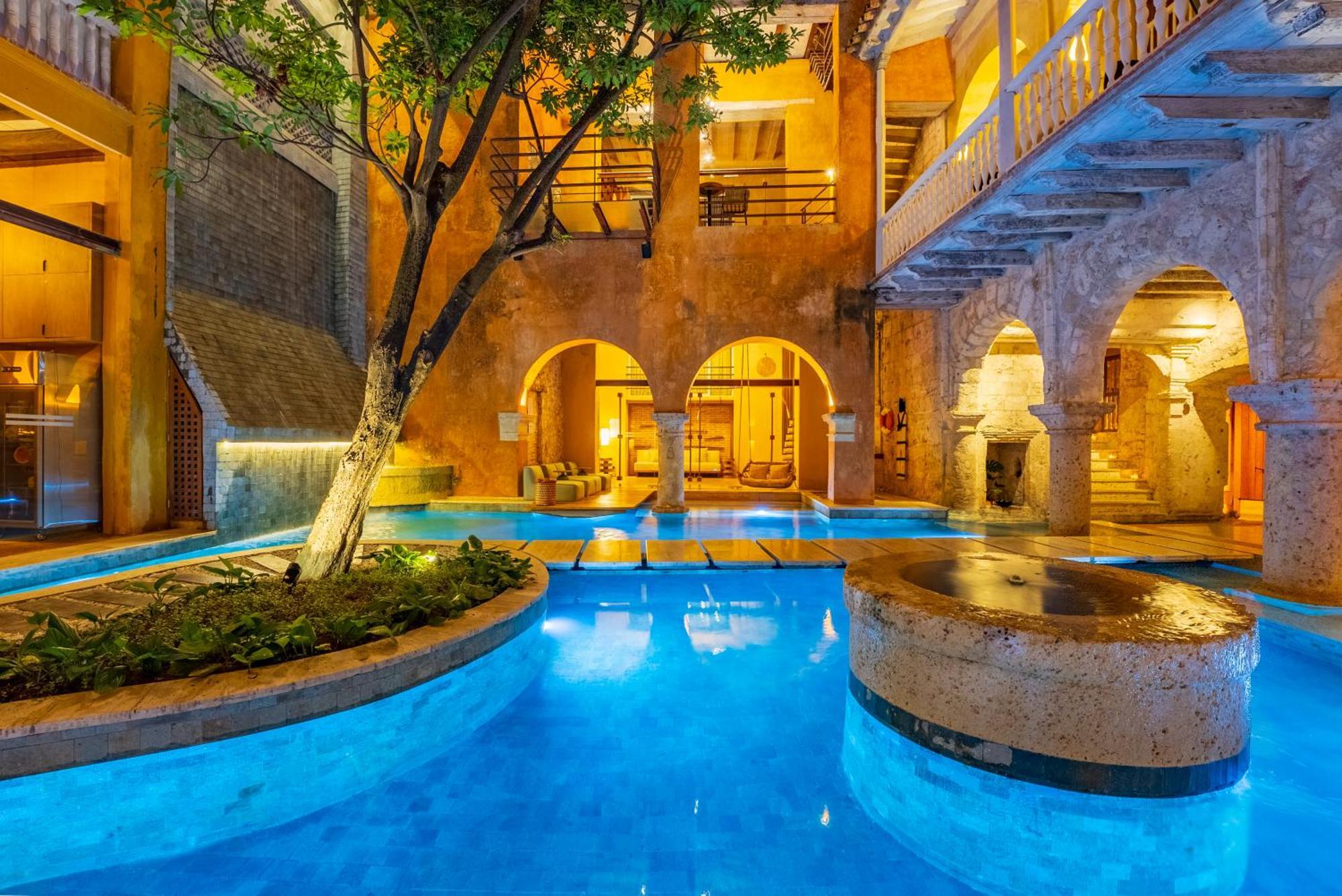Casa Pombo Hotel