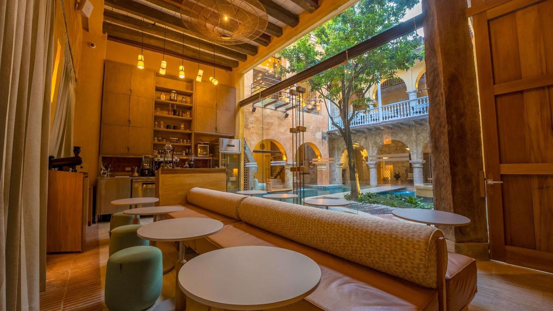 Casa Carolina Luxury Wellness Hotel 5*
