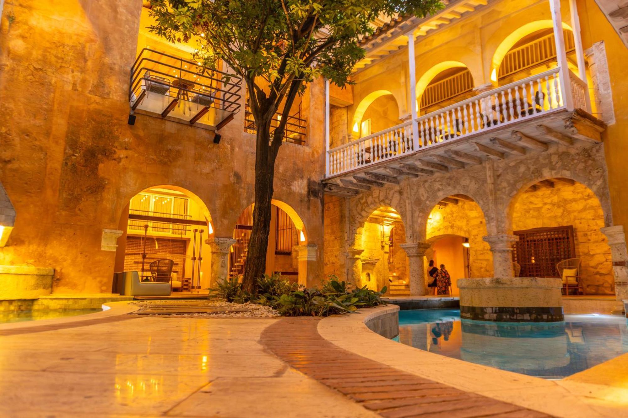 Casa Pombo Hotel
